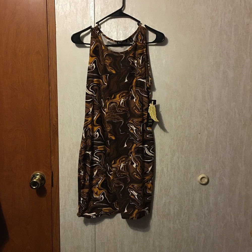NWT Feathers Brand Dress sz Large